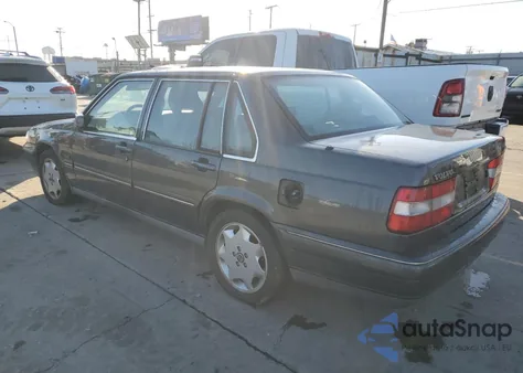 1996 Volvo 960 из США, поврежденный, VIN YV1KS9606T1089743